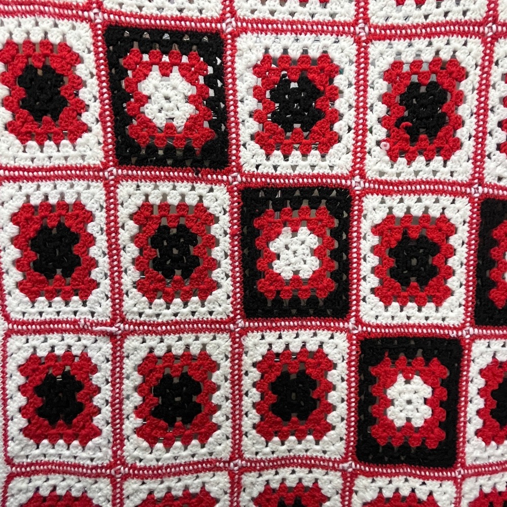 Handmade Crochet Granny Square Blanket Throw Red Black White Cabin Farm‎ 55x78